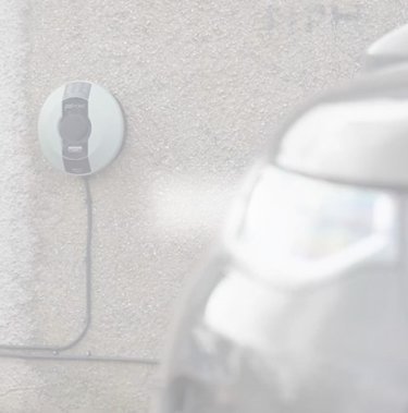 Video showing a case video from automotive sector