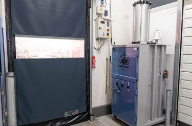 presse pour compactage carton et plastique dans le hoteliers et restauration